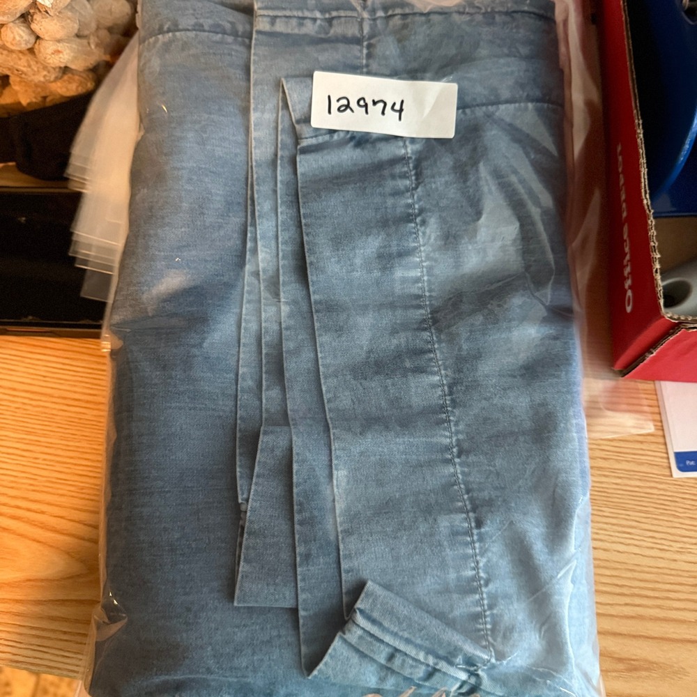 J.Jill Denim Wide Leg Jumpsuit Womens Medium Blue Cotton V-Neck WDR271981 - Picture 4 of 14